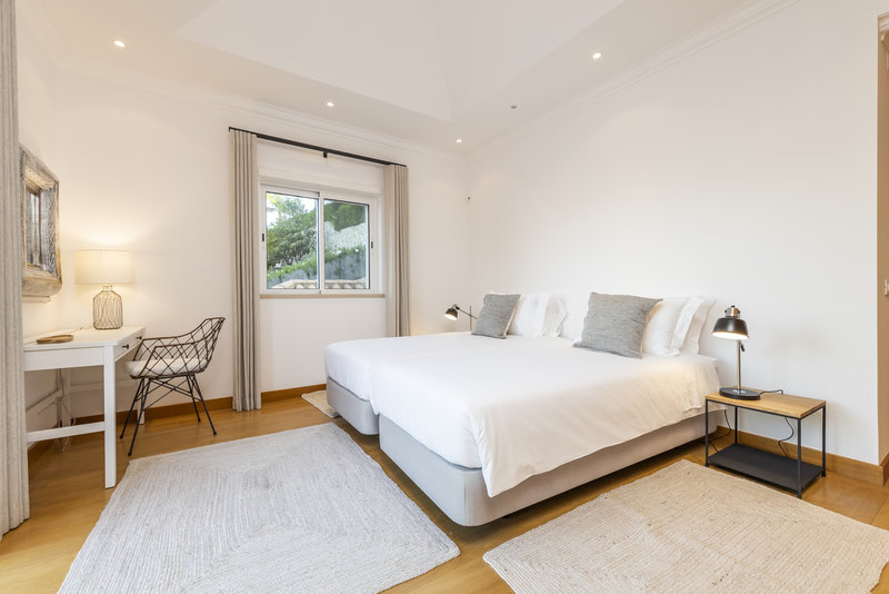 Luxury 5 Bedroom Villa Encosta Do Lago