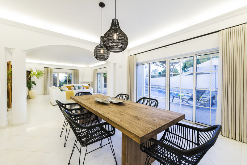 5 Bedroom Villa In Vale Do Lobo Within Walking Distance To The Beach