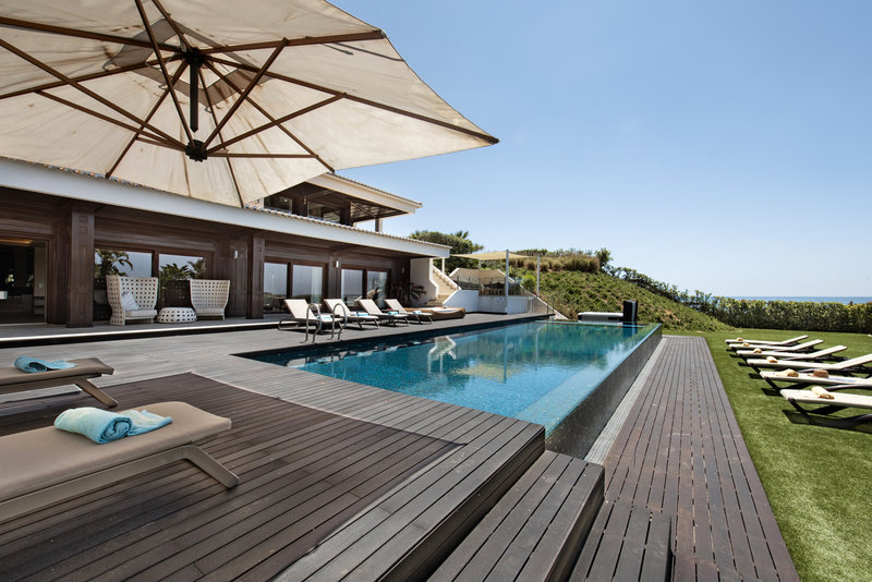 Luxury 8 Bedroom Ocean Front Villa Olhos D'Agua