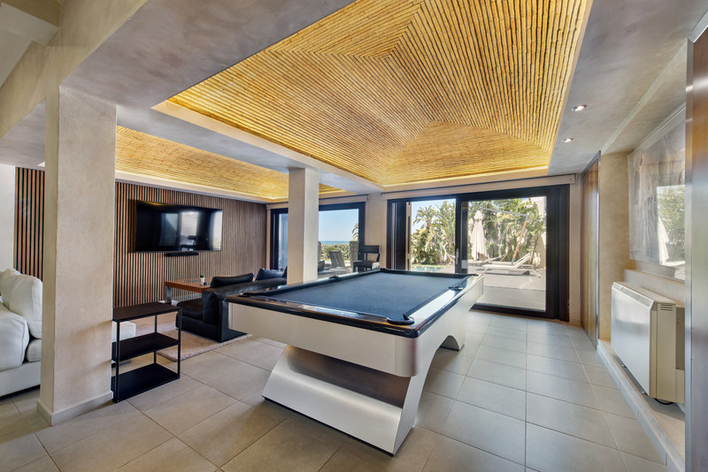 Luxury 8 Bedroom Ocean Front Villa Olhos D'Agua