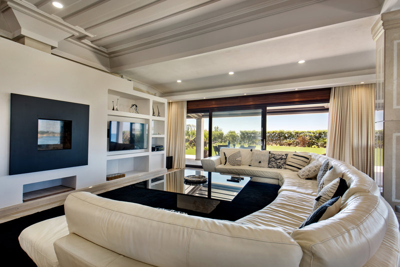 Luxury 8 Bedroom Ocean Front Villa Olhos D'Agua