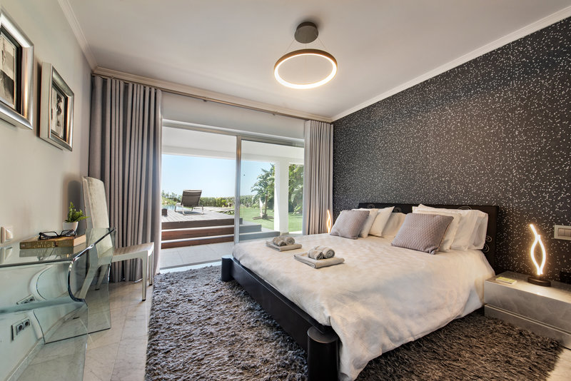 Luxury 8 Bedroom Ocean Front Villa Olhos D'Agua