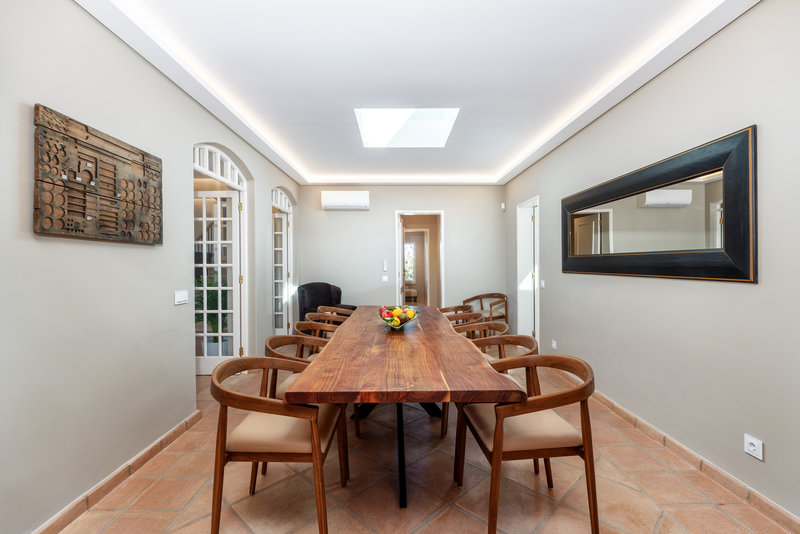 Luxury 6 Bedroom Villa with Private Pool in Vale do Lobo