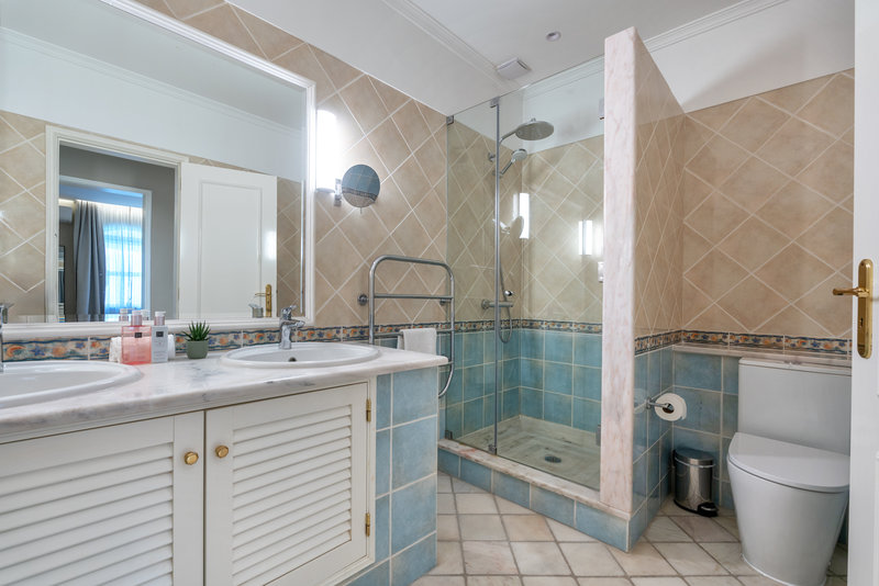 Luxury 6 Bedroom Villa with Private Pool in Vale do Lobo