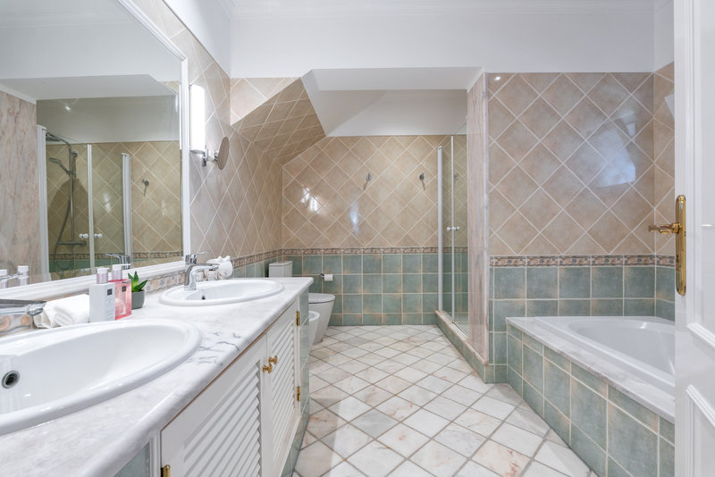 Luxury 6 Bedroom Villa with Private Pool in Vale do Lobo