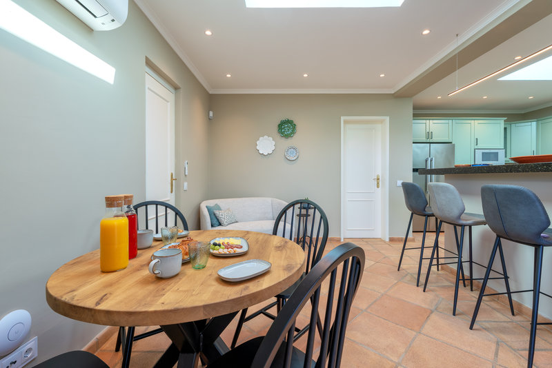 Luxury 6 Bedroom Villa with Private Pool in Vale do Lobo