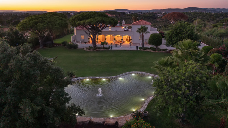 Luxury 6 Bedroom Villa with Private Pool in Vale do Lobo