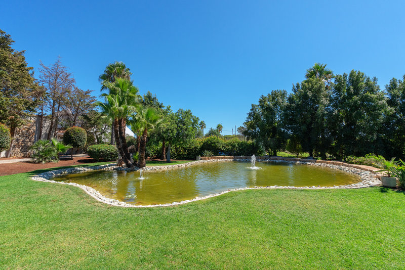 Luxury 6 Bedroom Villa with Private Pool in Vale do Lobo