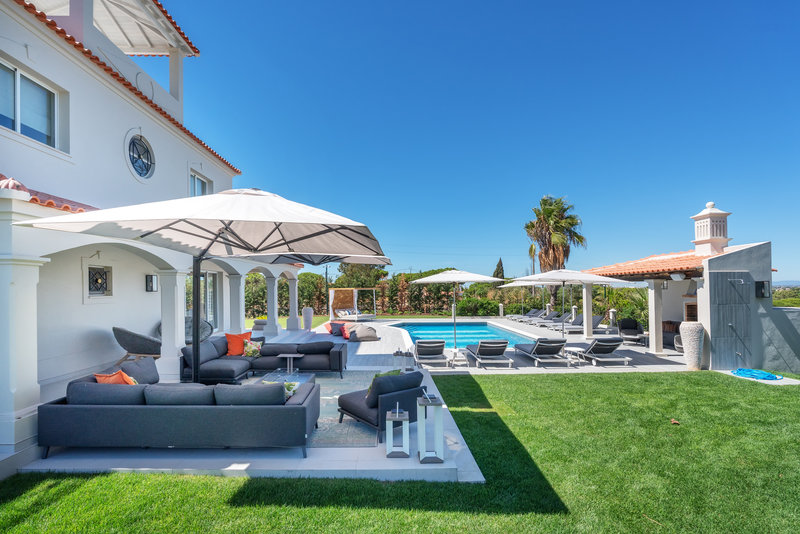 Luxury 6 Bedroom Villa with Private Pool in Vale do Lobo