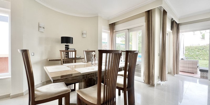 Stylish Open Plan Living And Dining Space Vilamoura