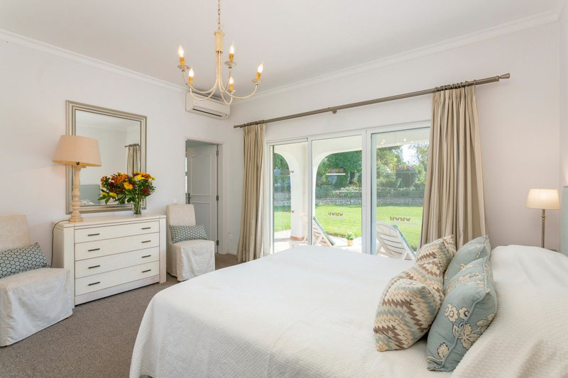 5 Bedroom Family Villa Quinta do Lago | Large Algarve Villa with Pool