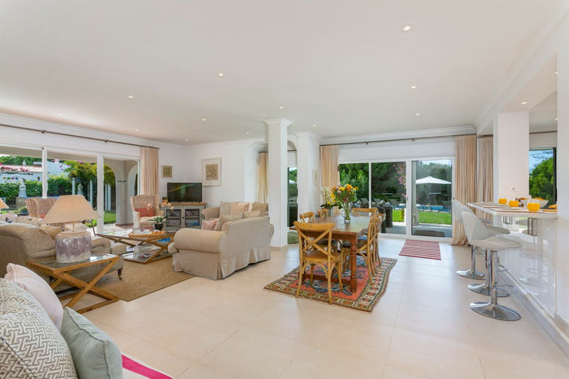 5 Bedroom Family Villa Quinta do Lago | Large Algarve Villa with Pool