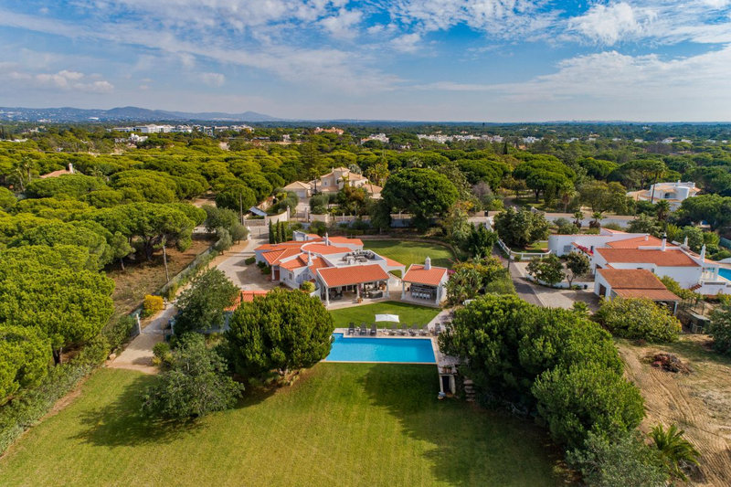 5 Bedroom Family Villa Quinta do Lago | Large Algarve Villa with Pool