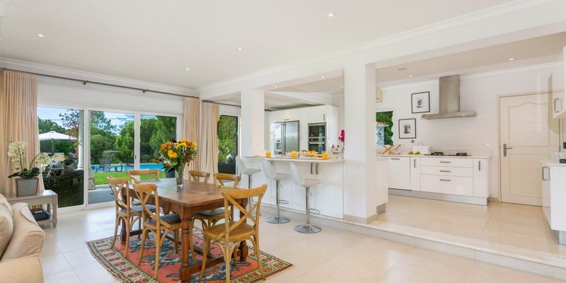 Family Villa Algarve Self Catering Kitchen