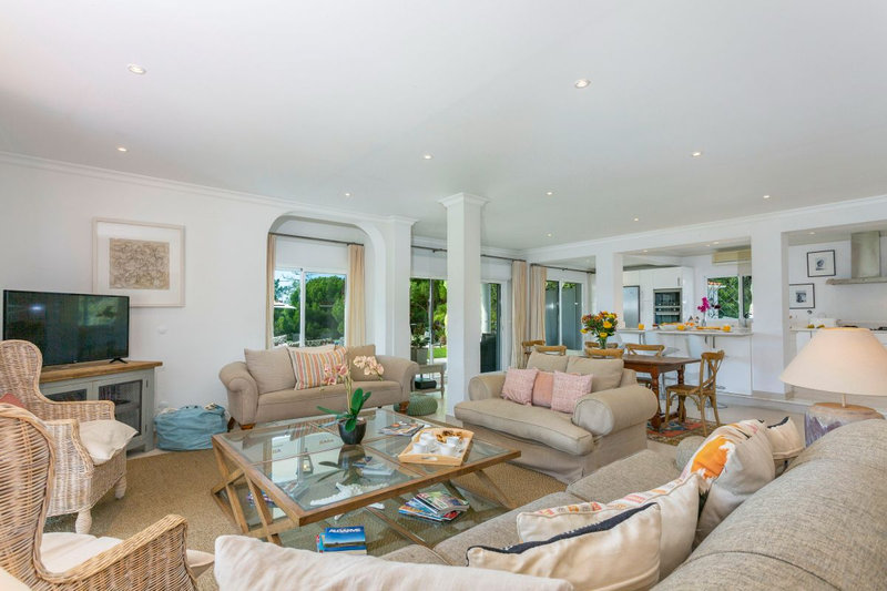 5 Bedroom Family Villa Quinta do Lago | Large Algarve Villa with Pool