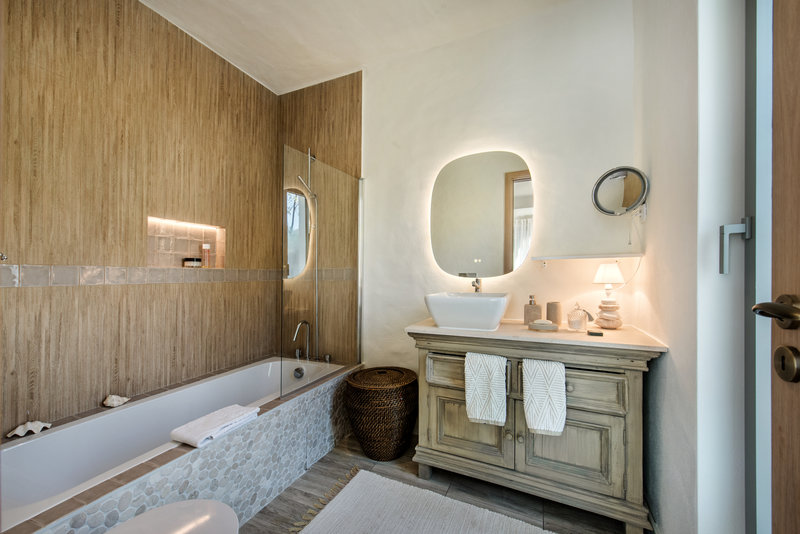 Luxury Algarve Villa Rental in Almancil with Private Pool & Garden