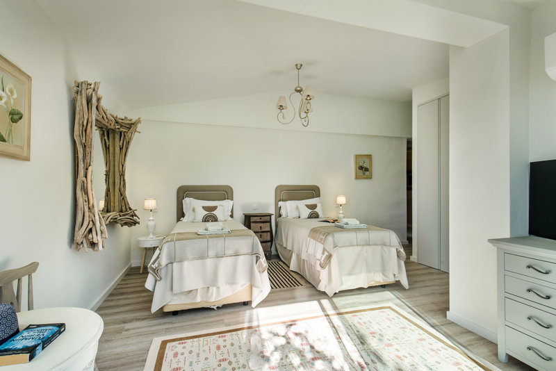 Luxury Algarve Villa Rental in Almancil with Private Pool & Garden