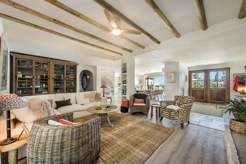 Luxury Algarve Villa Rental in Almancil with Private Pool & Garden