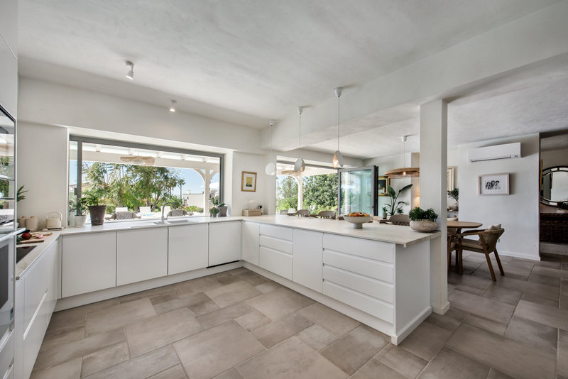 Luxury Algarve Villa Rental in Almancil with Private Pool & Garden