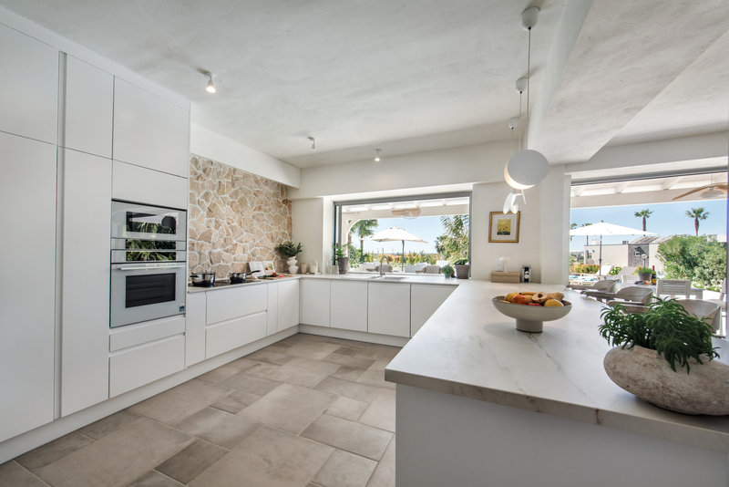 Luxury Algarve Villa Rental in Almancil with Private Pool & Garden