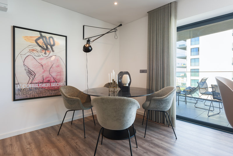 Holiday Apartment in Quarteira with Pool, 2 Bedrooms, Terrace & Parking