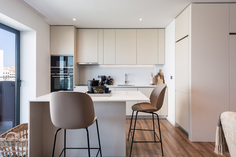 Holiday Apartment in Quarteira with Pool, 2 Bedrooms, Terrace & Parking