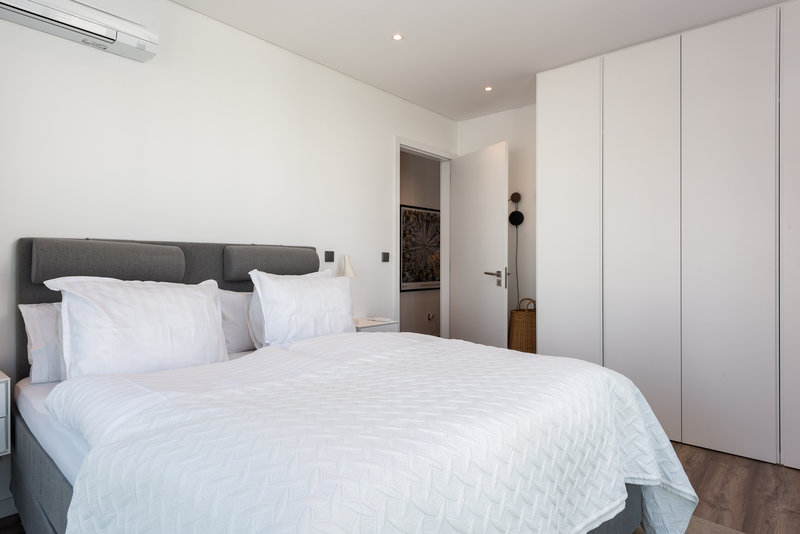 Holiday Apartment in Quarteira with Pool, 2 Bedrooms, Terrace & Parking