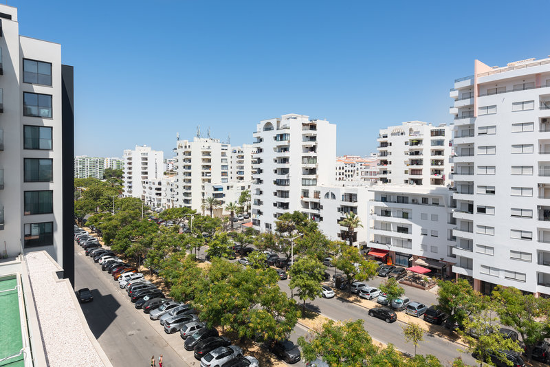 Holiday Apartment in Quarteira with Pool, 2 Bedrooms, Terrace & Parking