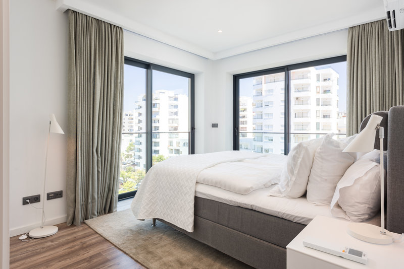 Holiday Apartment in Quarteira with Pool, 2 Bedrooms, Terrace & Parking