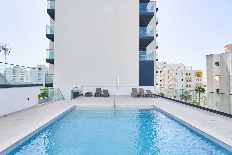 Holiday Apartment in Quarteira with Pool, 2 Bedrooms, Terrace & Parking