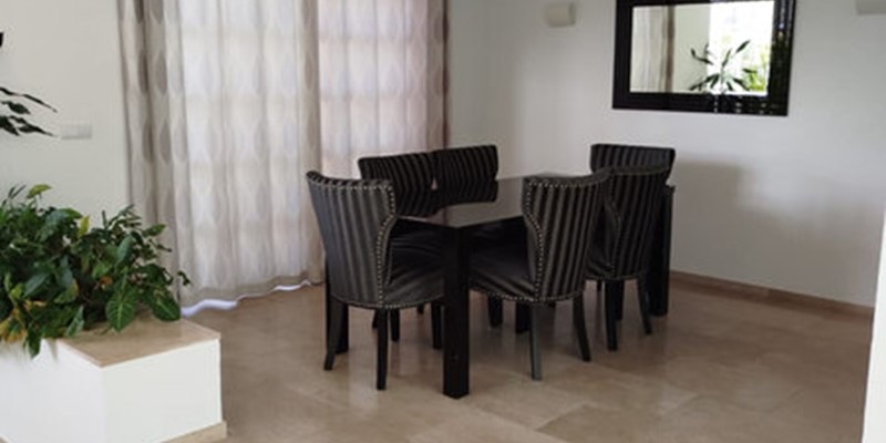 Dining Area Short Term Villa Rental Algarve