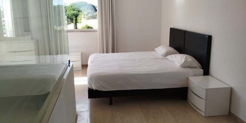 Double Bedroom Vacation Villa Rental Algarve