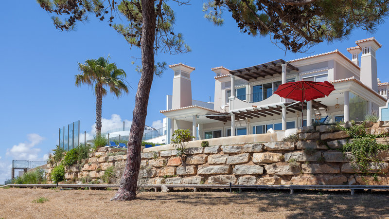 Luxury 6 Bedroom Villa with Sea Views Near Julia's Beach, Vale do Lobo