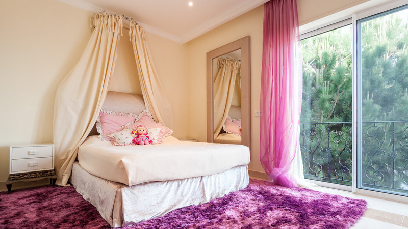 Luxury 6 Bedroom Villa with Sea Views Near Julia's Beach, Vale do Lobo
