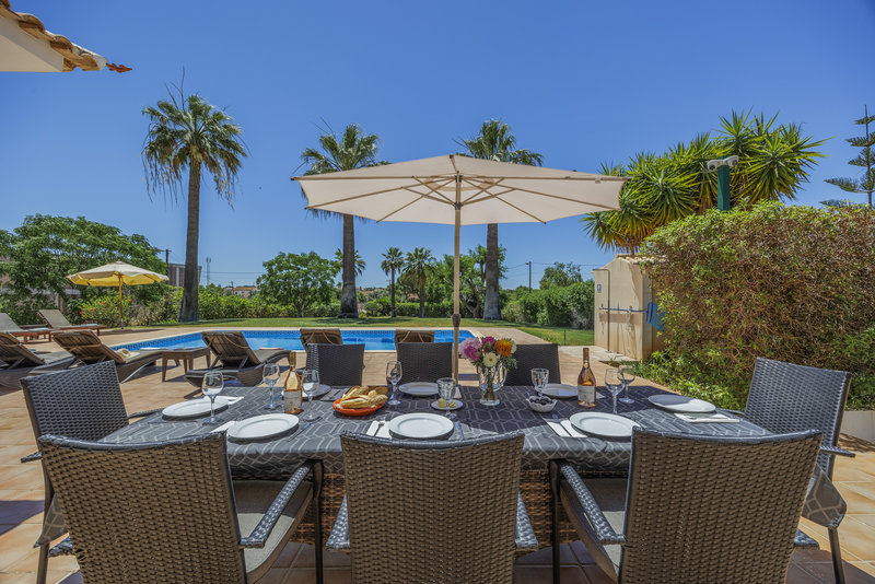 Large 8 Bedroom Villa Near Vilamoura