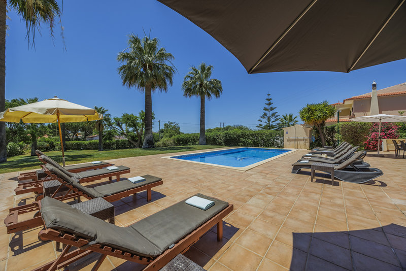 Large 8 Bedroom Villa Near Vilamoura