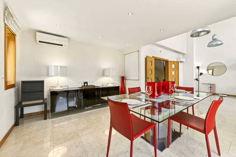 Luxury 3 Bedroom Apartment with Private Rooftop Terrace & Jacuzzi