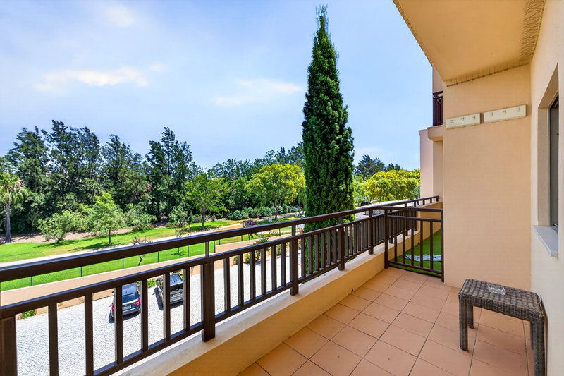 Luxury 3 Bedroom Apartment with Private Rooftop Terrace & Jacuzzi