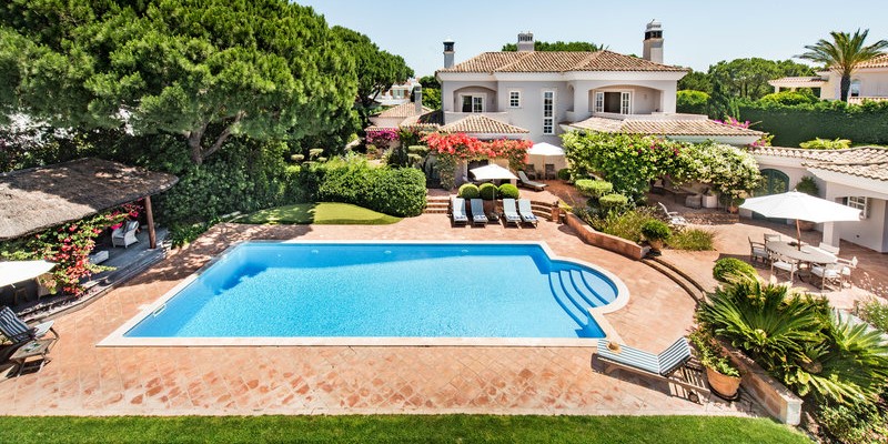 Charming Villa With Private Pool