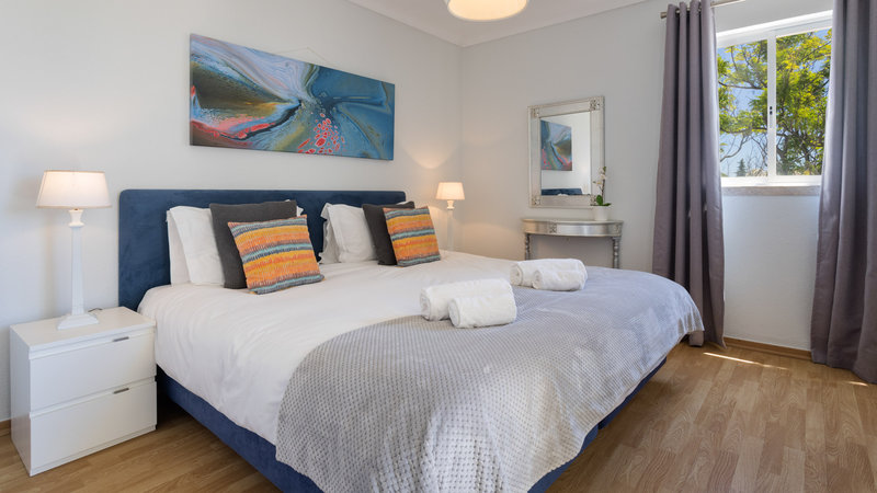 Luxury Apartment in Vale do Lobo with Pool Views