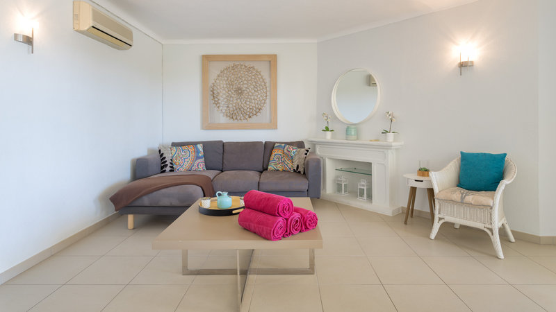 Luxury Apartment in Vale do Lobo with Pool Views