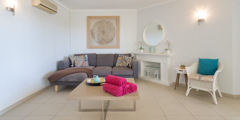 Bright Open Plan Living Room Vale Do Lobo