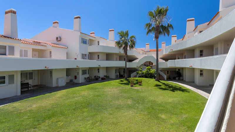Luxury Apartment in Vale do Lobo with Pool Views