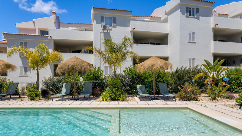 Luxury Apartment in Vale do Lobo with Pool Views