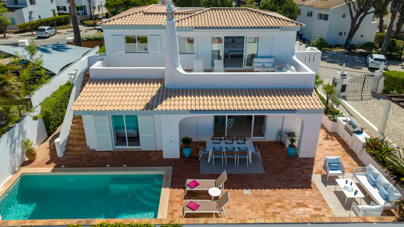 Sea View Villa in Vale do Lobo with Private Pool