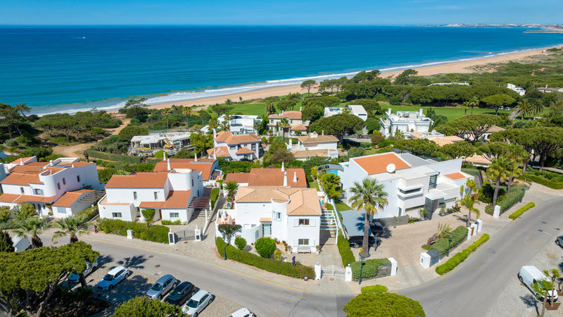 Sea View Villa in Vale do Lobo with Private Pool