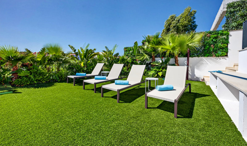 4 Bedroom Villa with Private Pool, Games Room & Putting Green