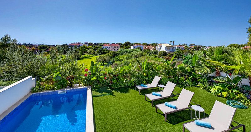 4 Bedroom Villa with Private Pool, Games Room & Putting Green