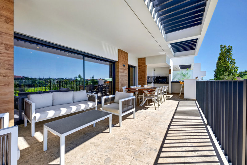 4 Bedroom Villa with Private Pool, Games Room & Putting Green