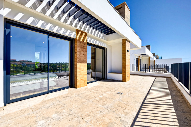 4 Bedroom Villa with Private Pool, Games Room & Putting Green